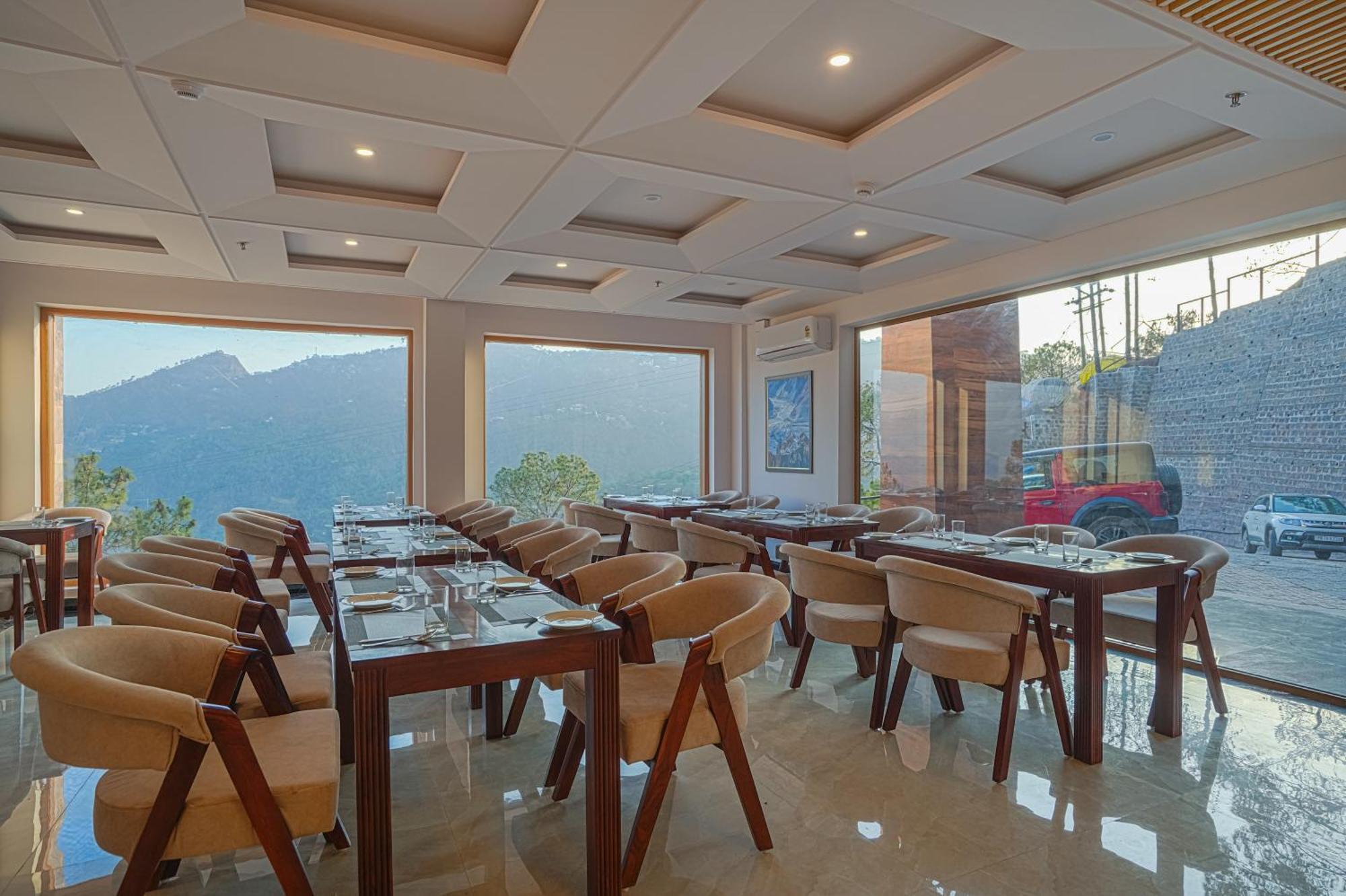 The Sanawar Heights I Kasauli I New Property Exteriér fotografie