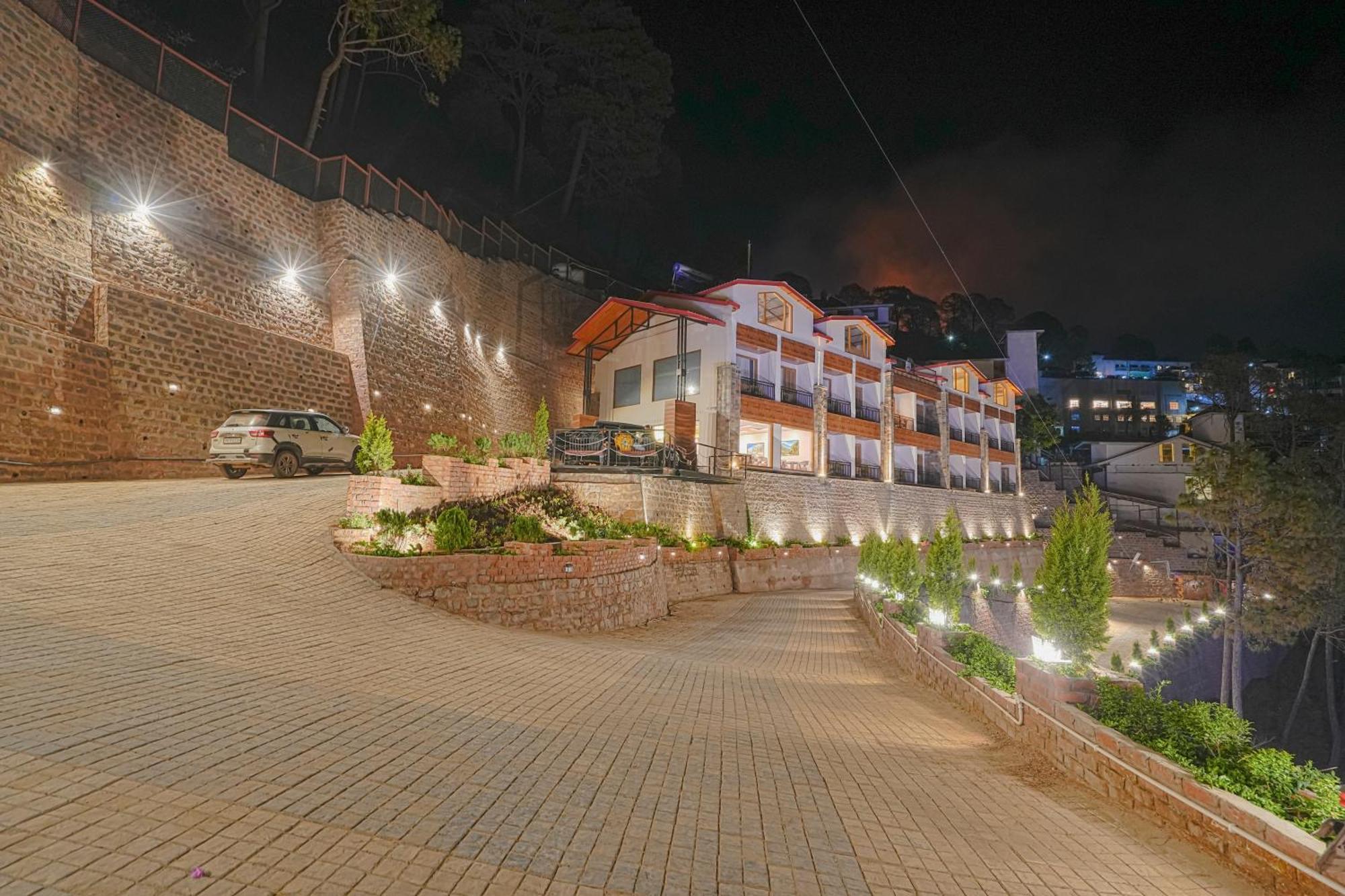 The Sanawar Heights I Kasauli I New Property Exteriér fotografie